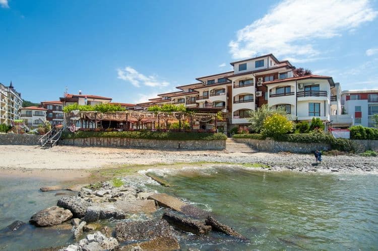 Robinson VIP Apartments