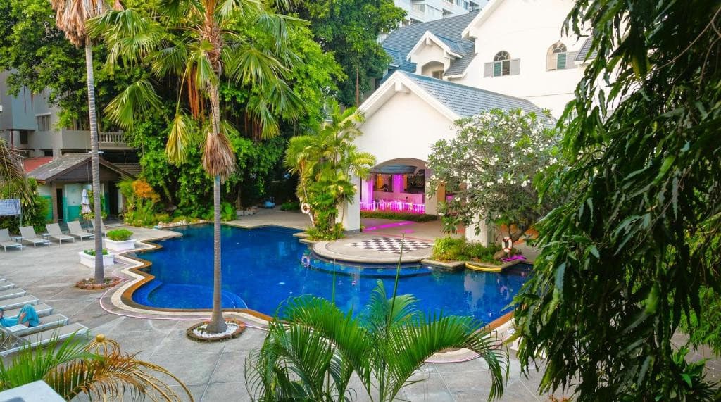 POOH BEACH RESORT & SPA.