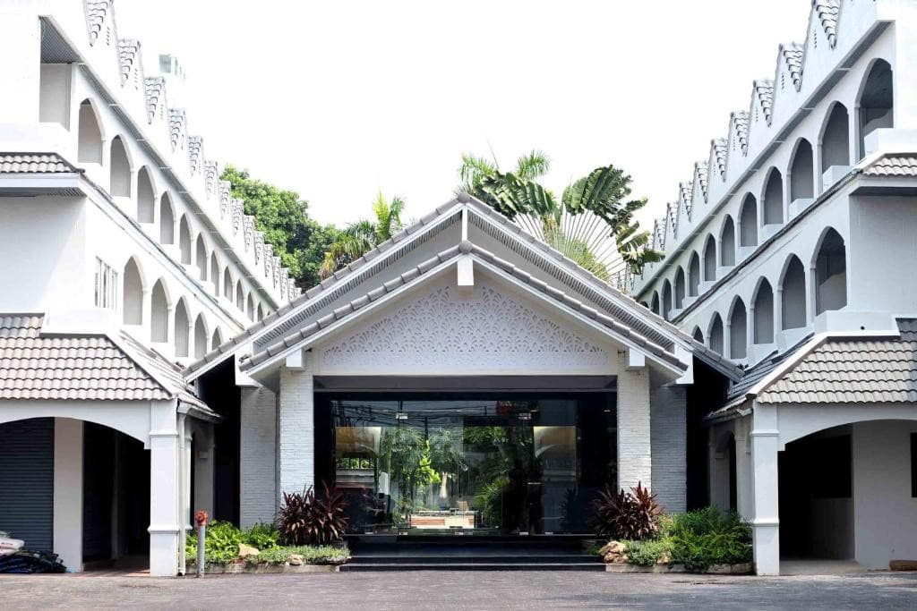 POOH BEACH RESORT & SPA.