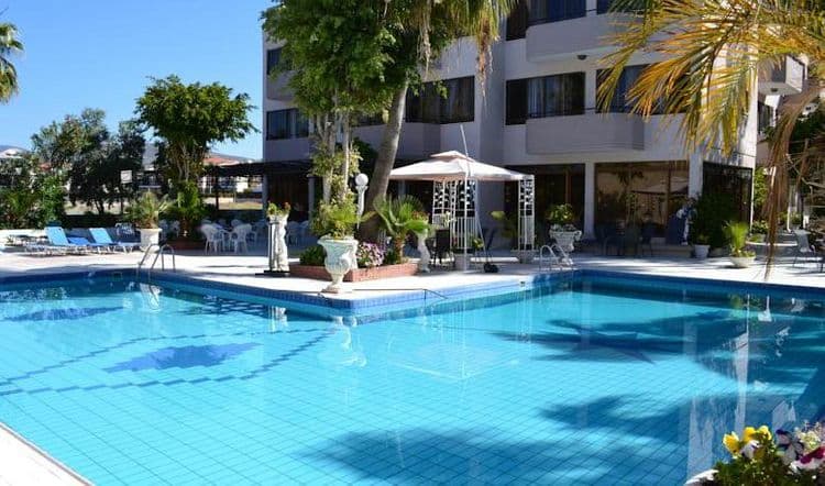 Tasiana Hotel Apartment Complex