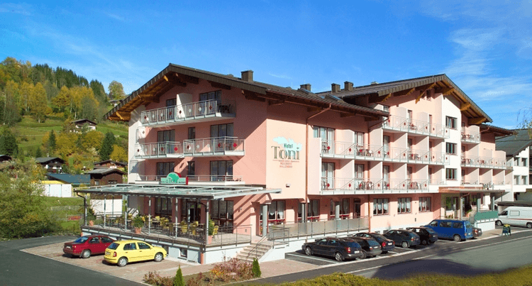 Toni Hotel