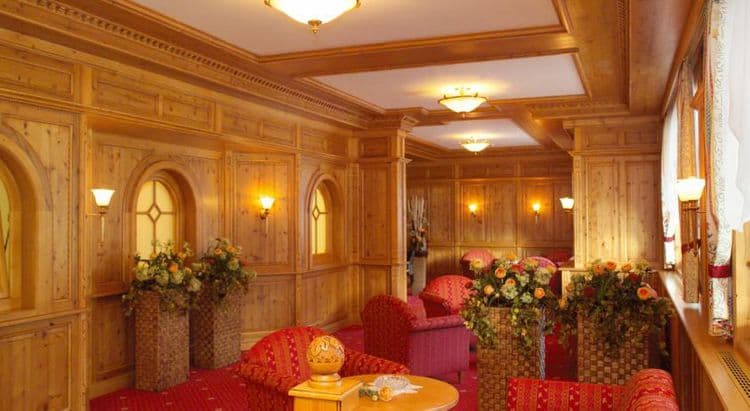 Toni Hotel