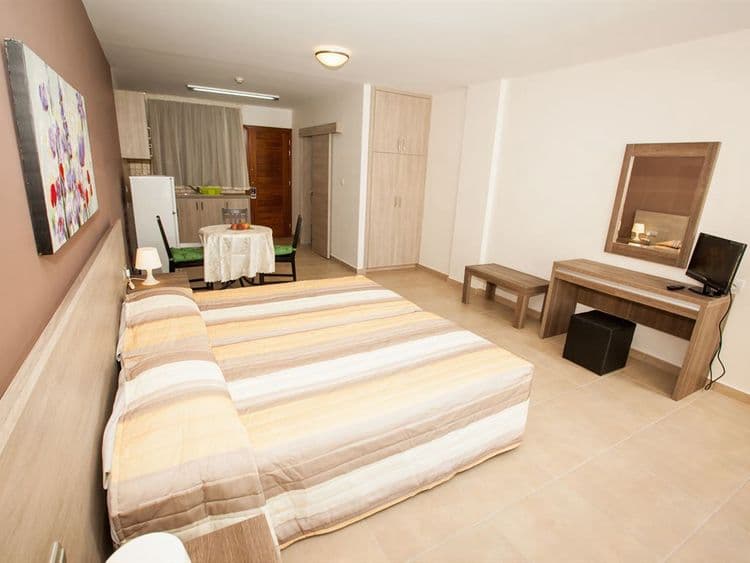 Crystallo Apartments