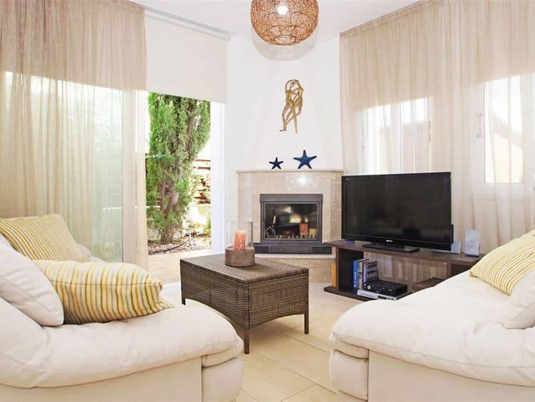 Cavo Greco Villas2Let