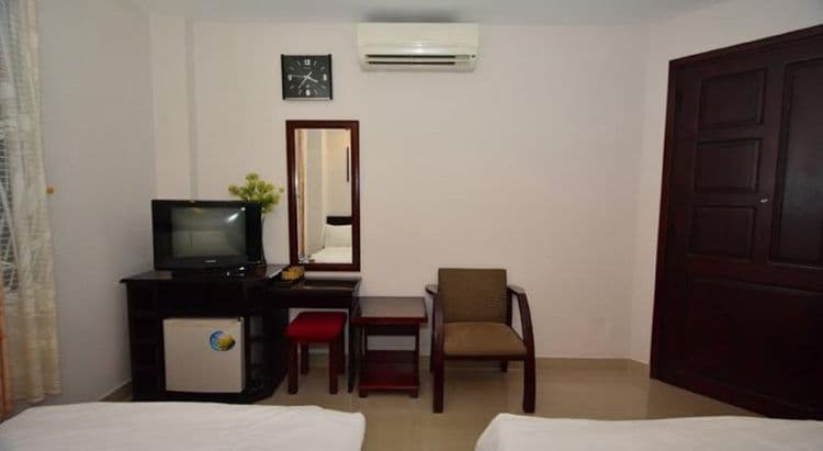 Long Beach Hotel