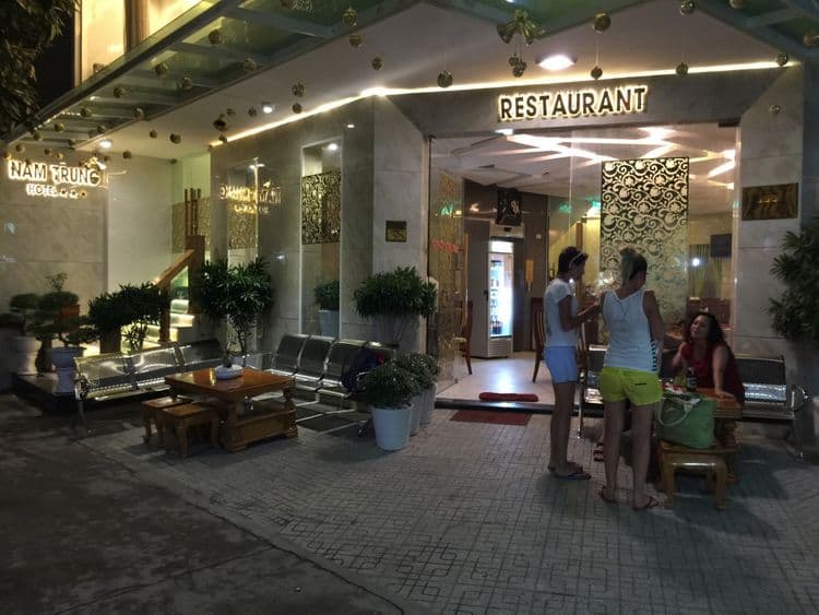Art Deluxe – Nam Trung Hotel