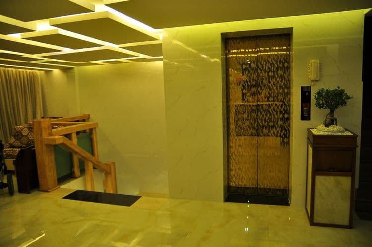Art Deluxe – Nam Trung Hotel