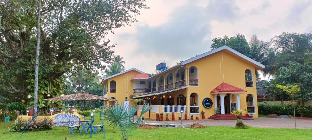 Carina Beach Resort