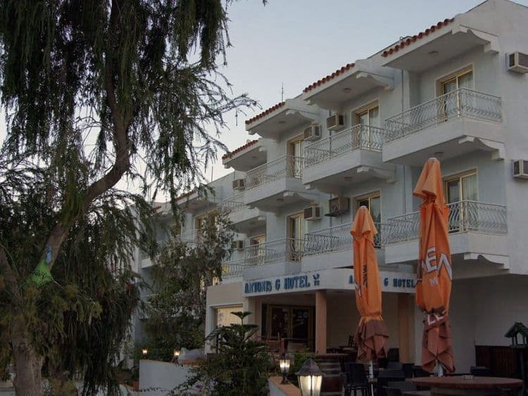 Antonis G Hotel Apartments