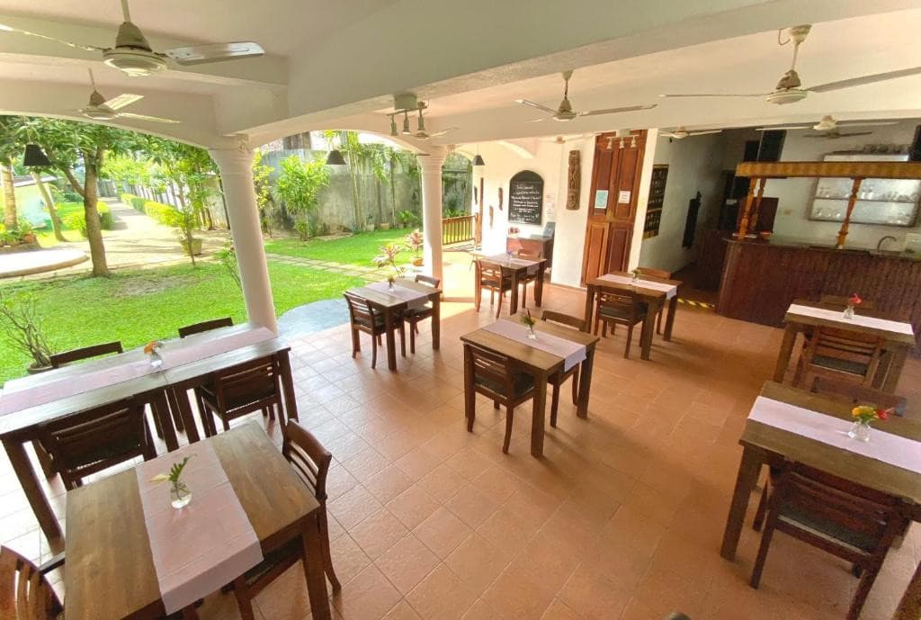 Nor Lanka Hotel