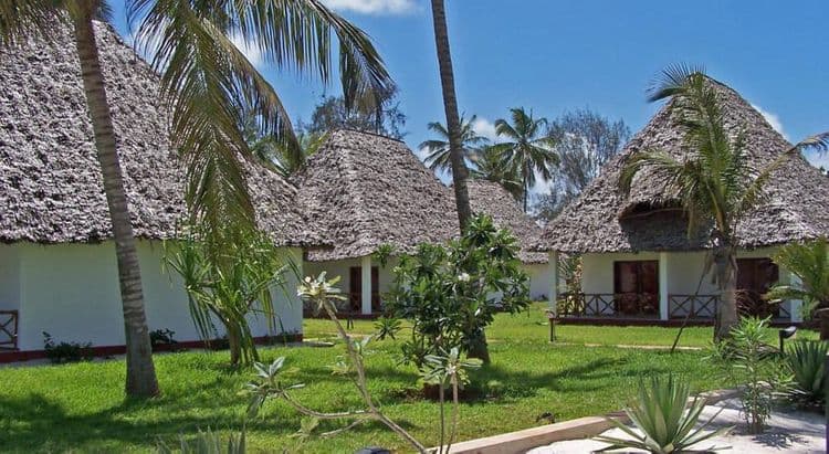 Uroa Bay Beach Resort