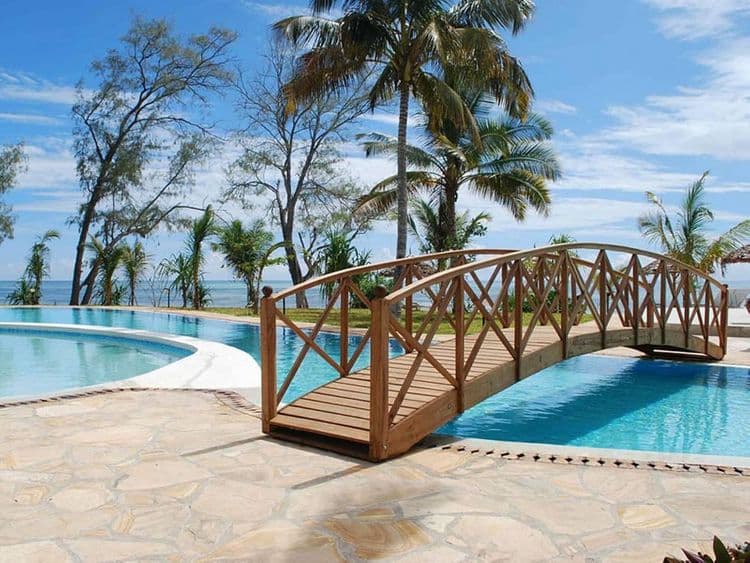 Uroa Bay Beach Resort