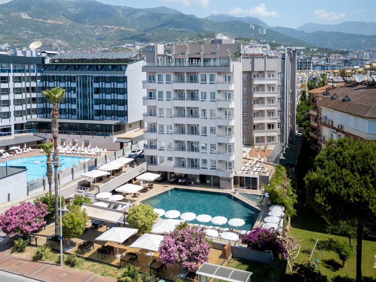Blue Sky Hotel & Suite