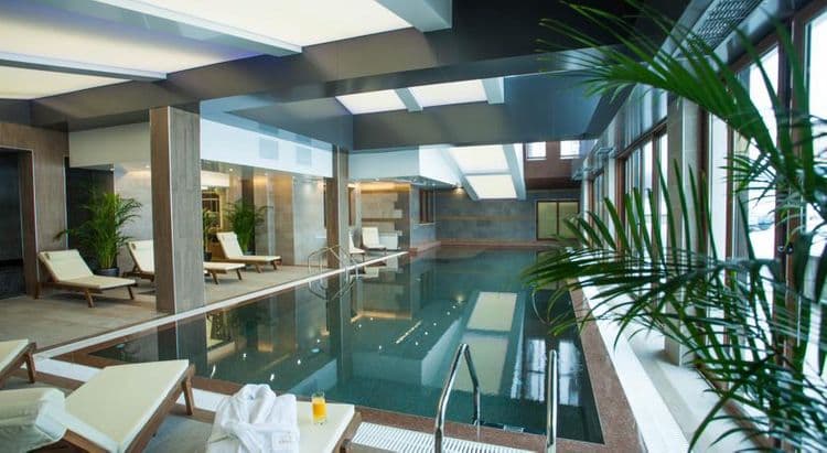 Amira Apartments & Spa