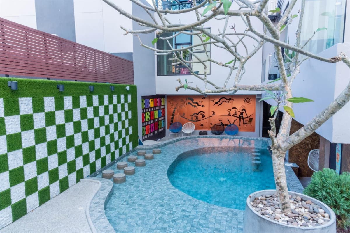 OneLoft Hotel