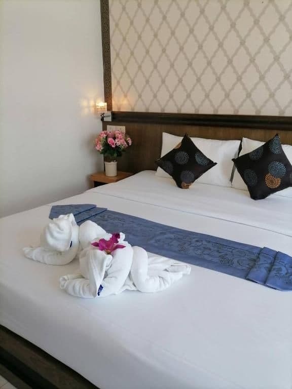 Nj Patong Hotel