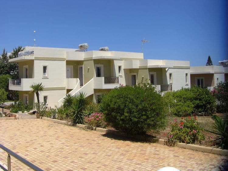 Ran-Mari Apartments
