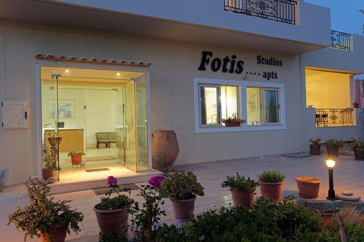 Fotis Studios Apartments