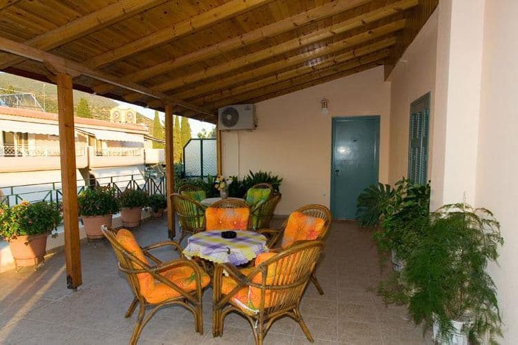 Adonis Hotel