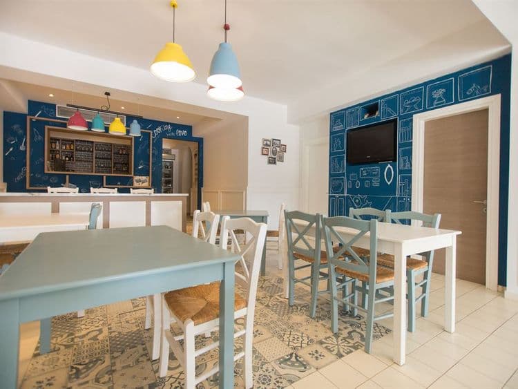 Xastero Hotel