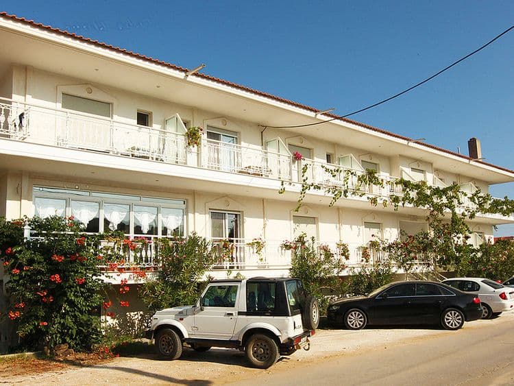 Fourkos Hotel