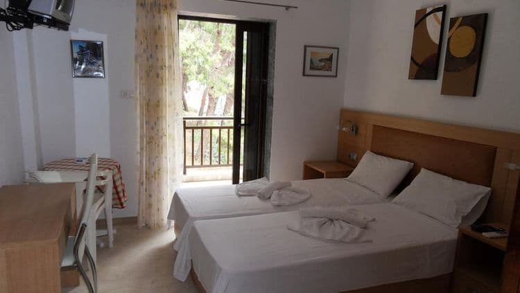 Maik Apartments