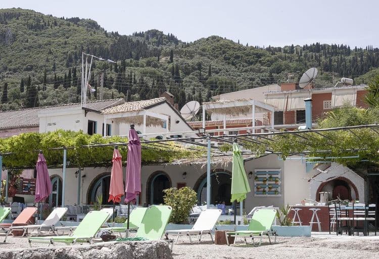 Avra Budget Beach Hotel