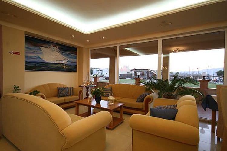 Castro Beach Hotel