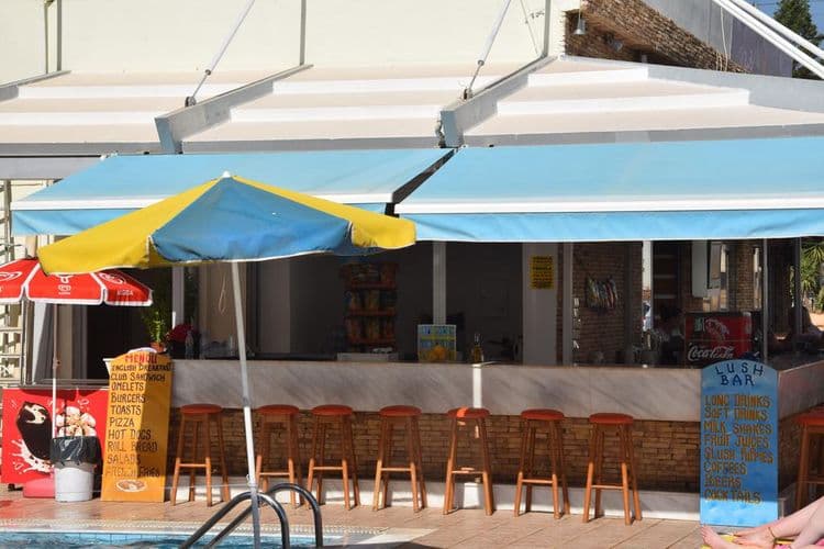 Vagelis Apartments
