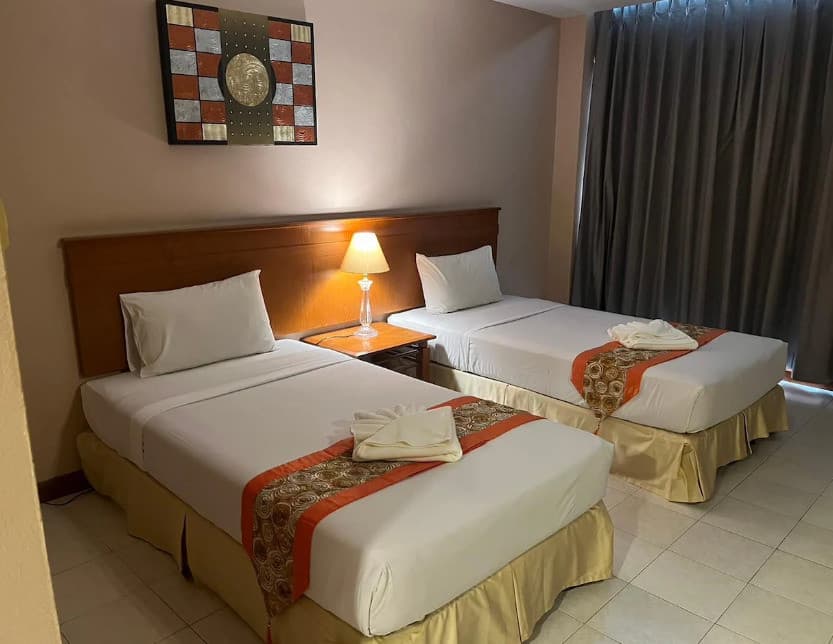 Crown Pattaya Beach Hotel