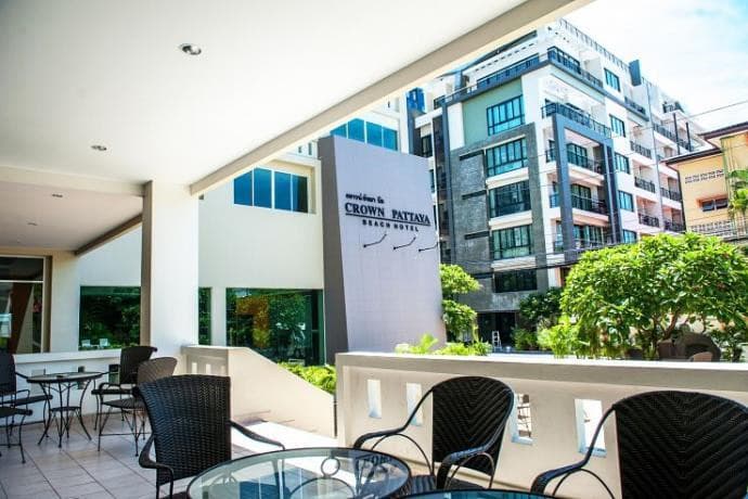 Crown Pattaya Beach Hotel