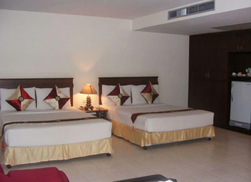 Crown Pattaya Beach Hotel