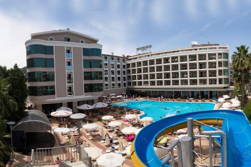 Pasa Beach Hotel