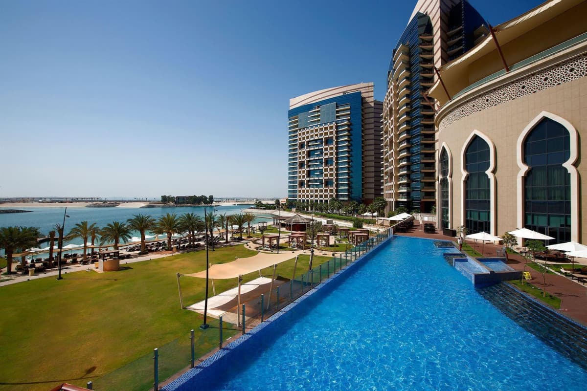 Bab Al Qasr Beach Hotel And Spa