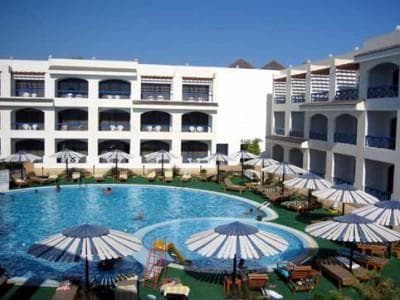 New La Perla Hotel