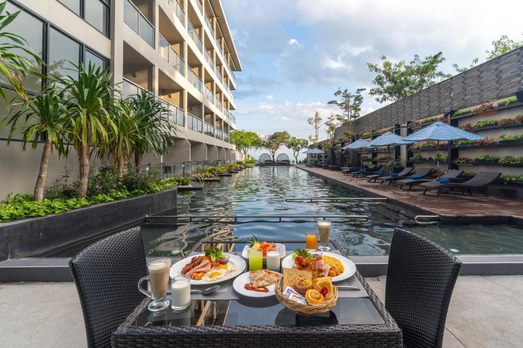 Golden Tulip Pattaya Beach Resort
