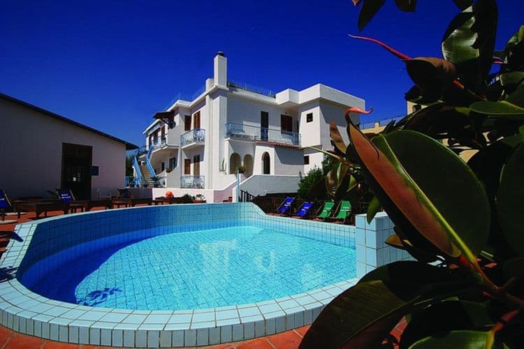 Cesotta Hotel