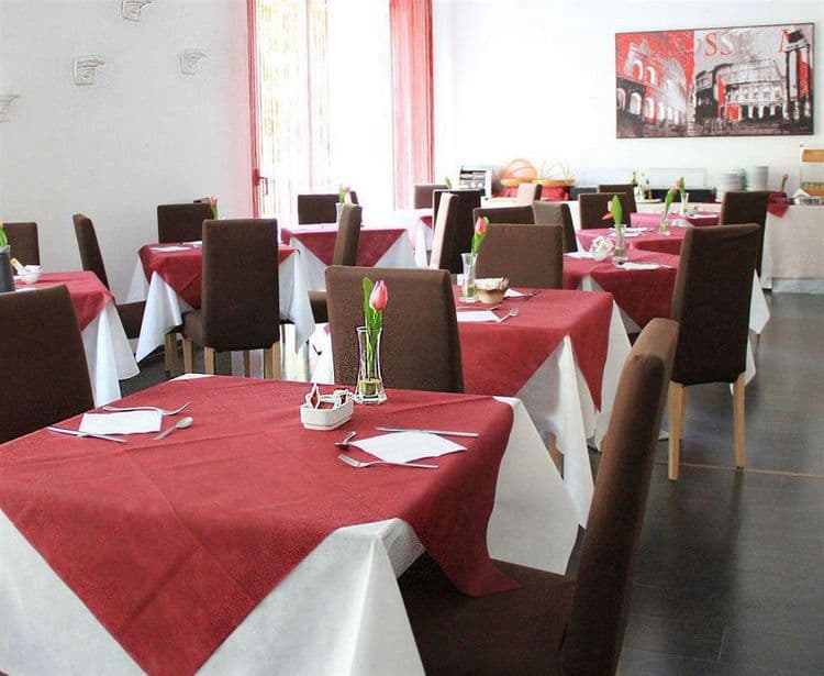 Club Meeting Hotel