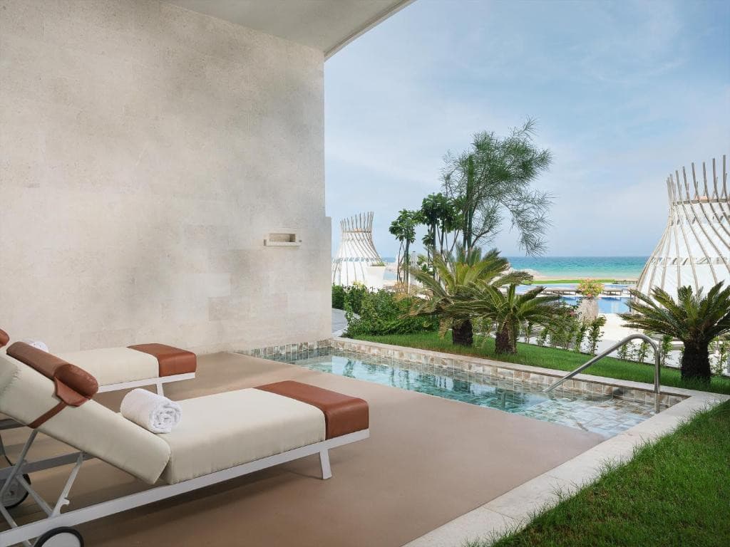 THE ST. REGIS AL MOUJ MUSCAT RESORT