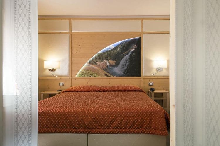 Touring Hotel