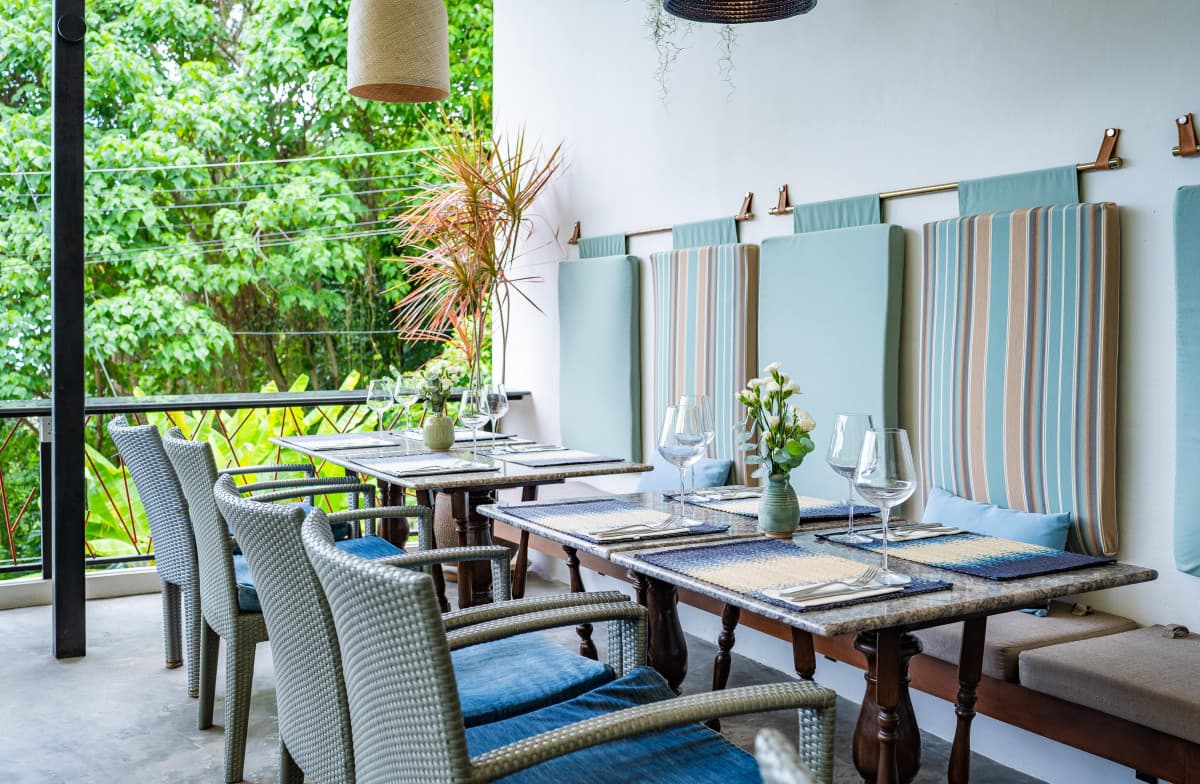 Cc`s Hideaway Hotel