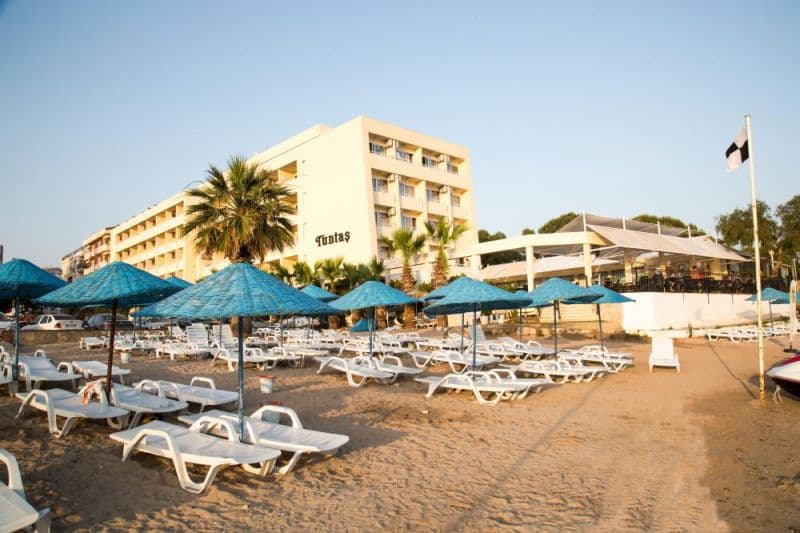 Tuntas Beach Hotel Altinkum