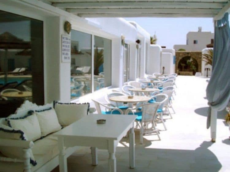 Giannoulaki Hotel