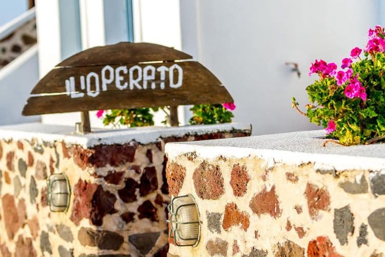 Ilioperato Hotel