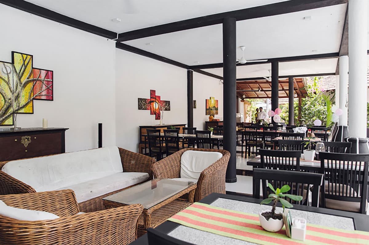 Flower Garden Hotel