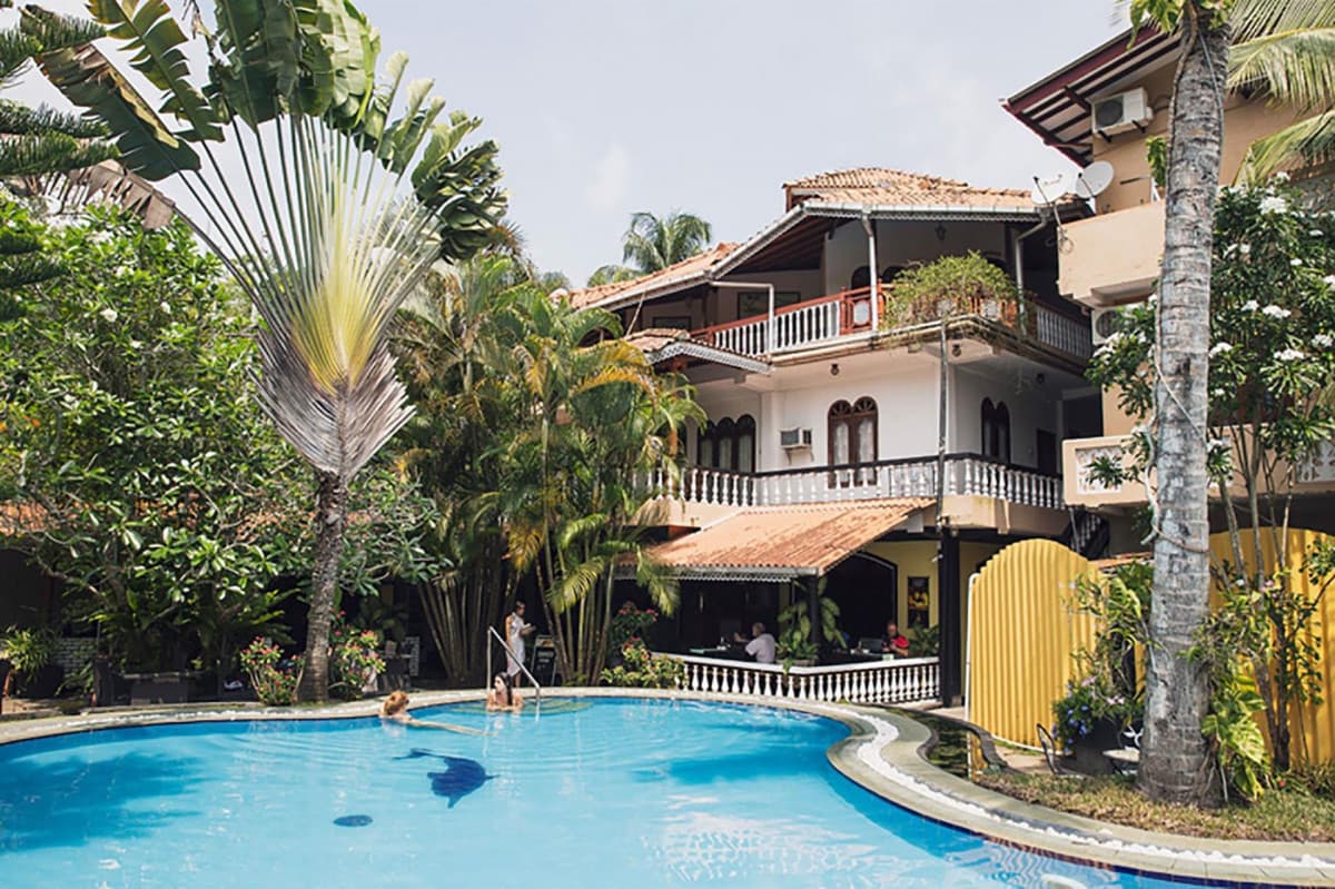 Flower Garden Hotel