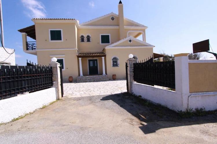 Skidi Beach Villa