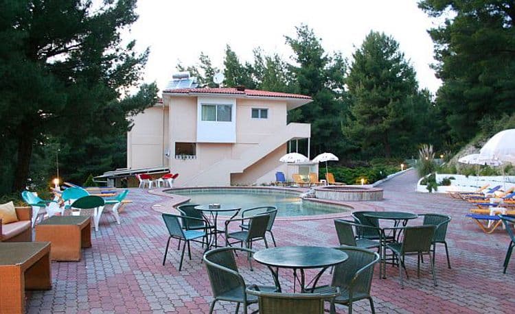 Dryades Hotel
