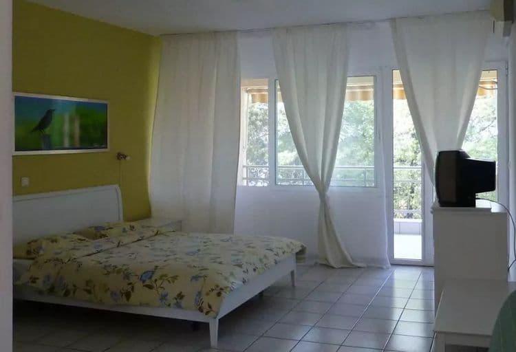 Dryades Hotel