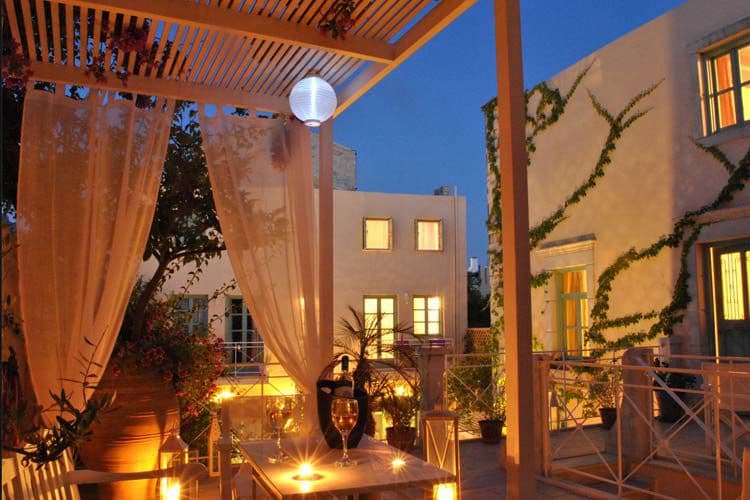 Mythos Suites Hotel